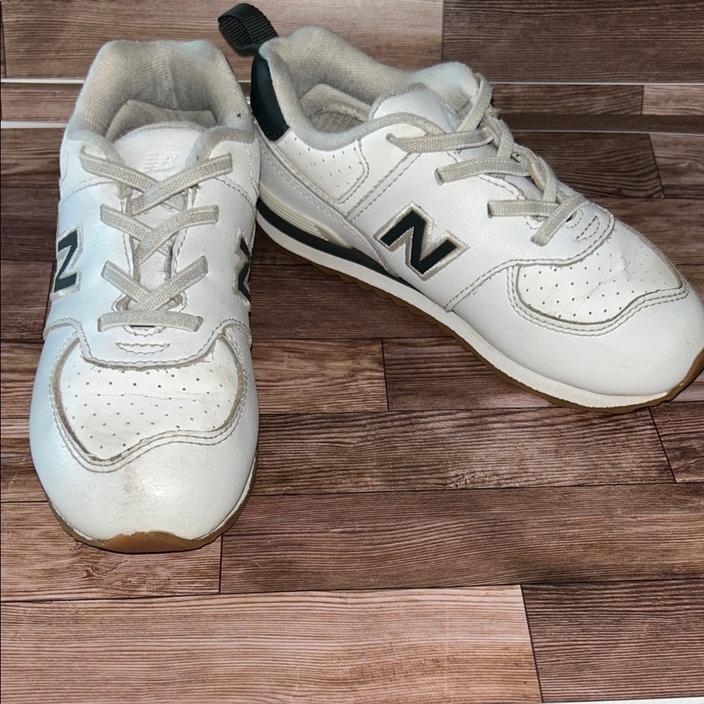 New Balance Kids White and Black Sneakers #S1004BLK - Picture 2 of 5